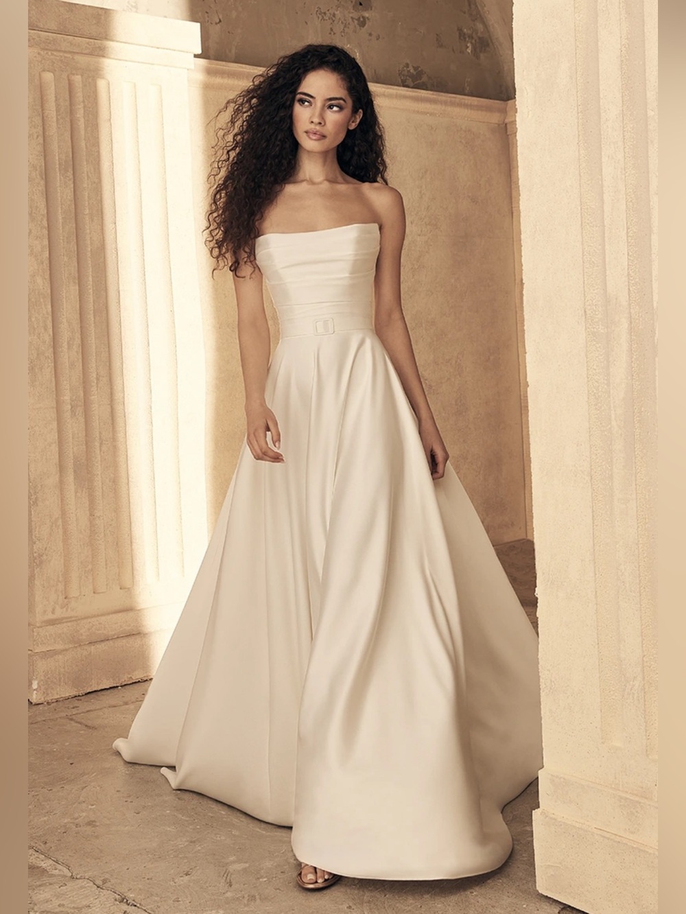 Timeless Paloma Blanca P5166 wedding dress